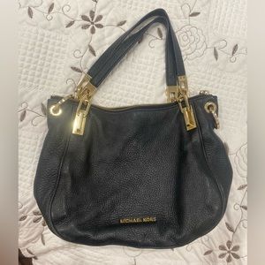 Beautiful Michael Kira shoulders leather bag!